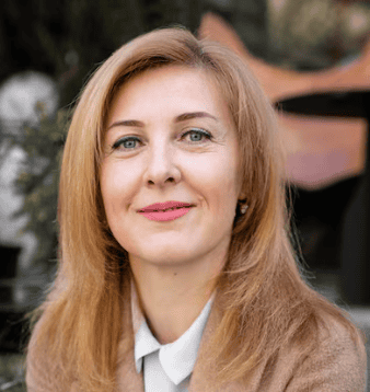Олена Кравченко, 48 років